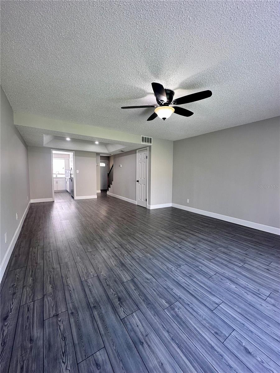 THE GREENS OF TOWNN COUNTRY - Residential Lease
