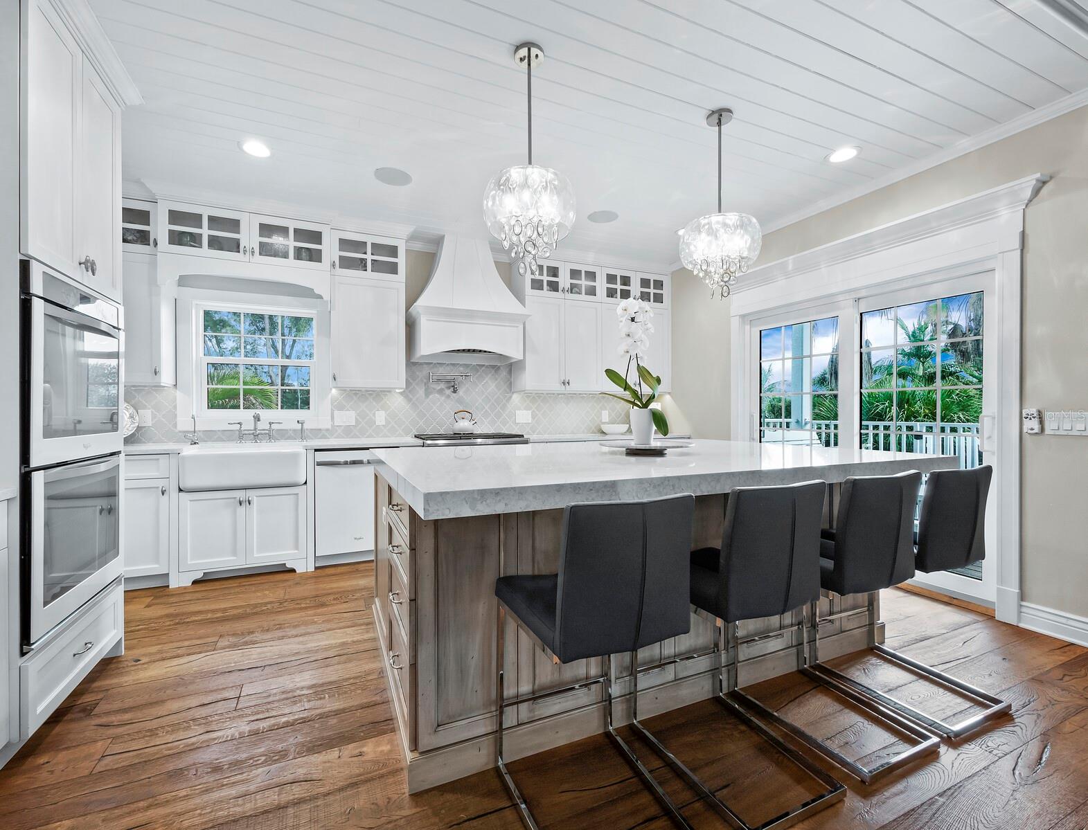 SLEEPY LAGOON - Residential