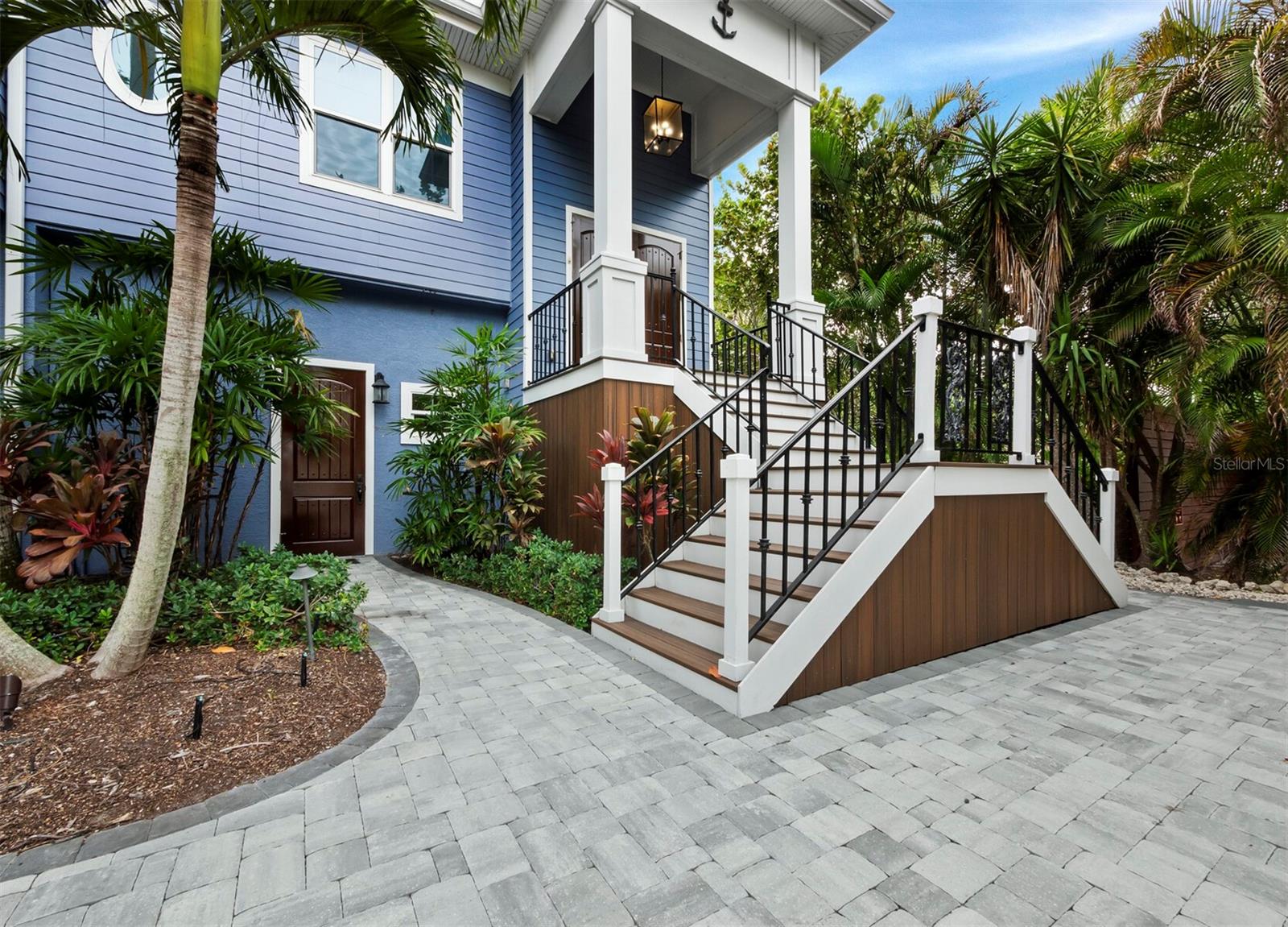 SLEEPY LAGOON - Residential