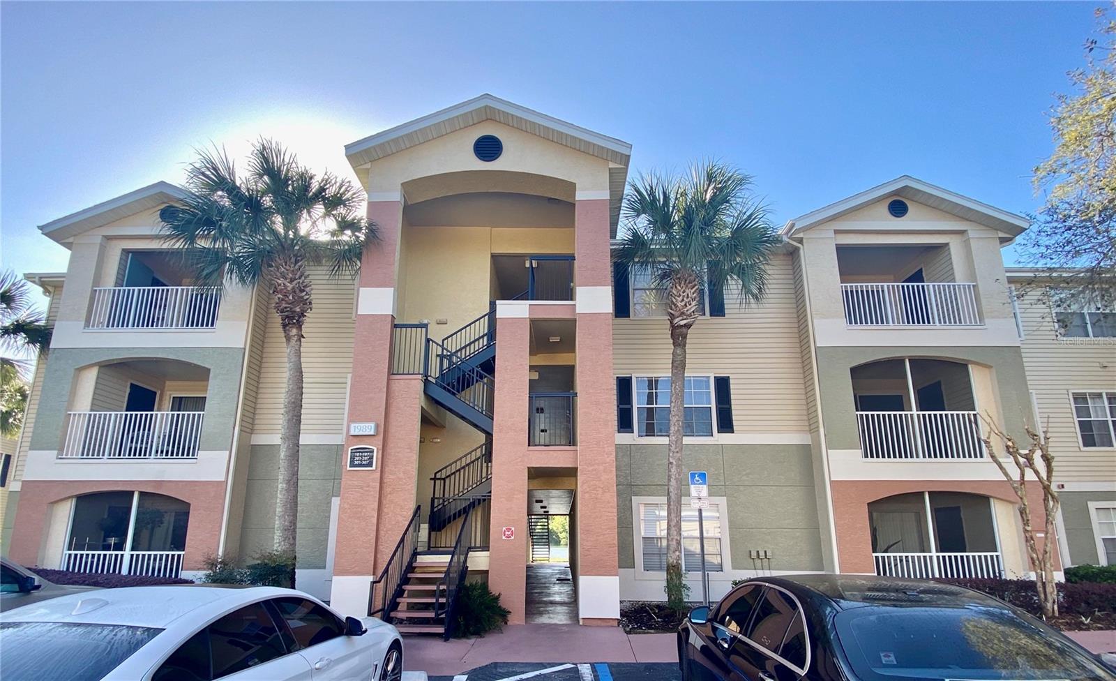 VILLAS AT LAKESIDE A CONDO - Residential Lease