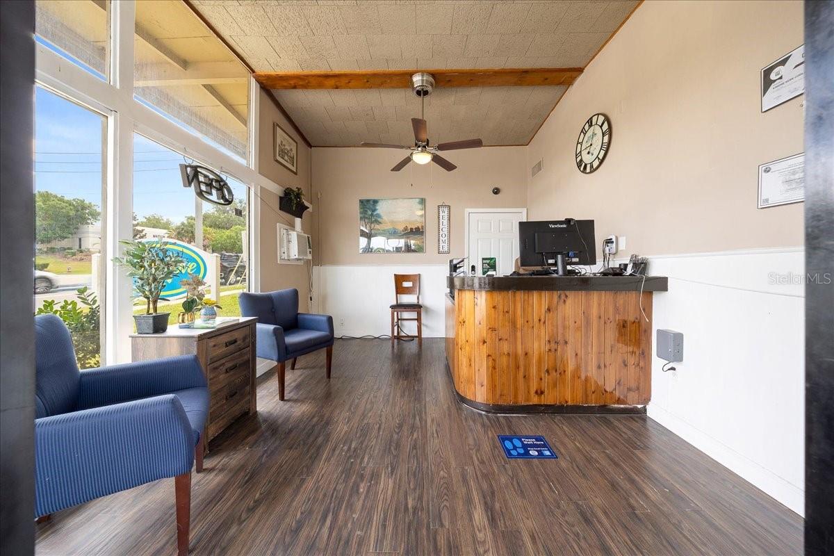 MCINTOSHS - Commercial Sale