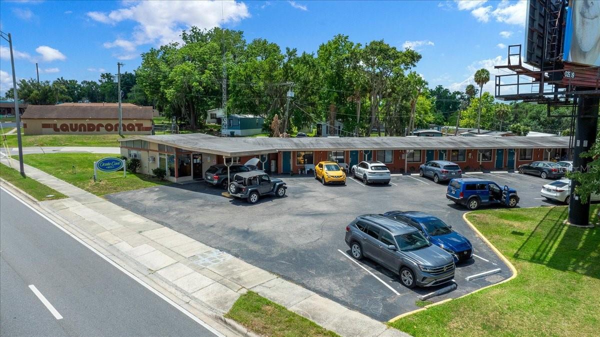 MCINTOSHS - Commercial Sale