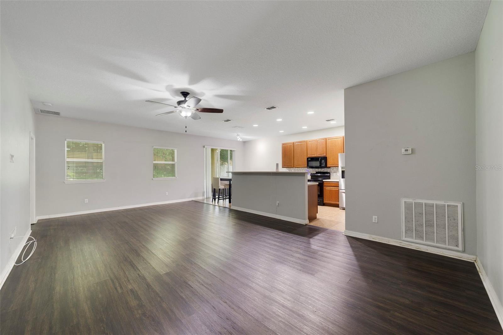 LAKE PLEASANT COVE A B C D E - Residential