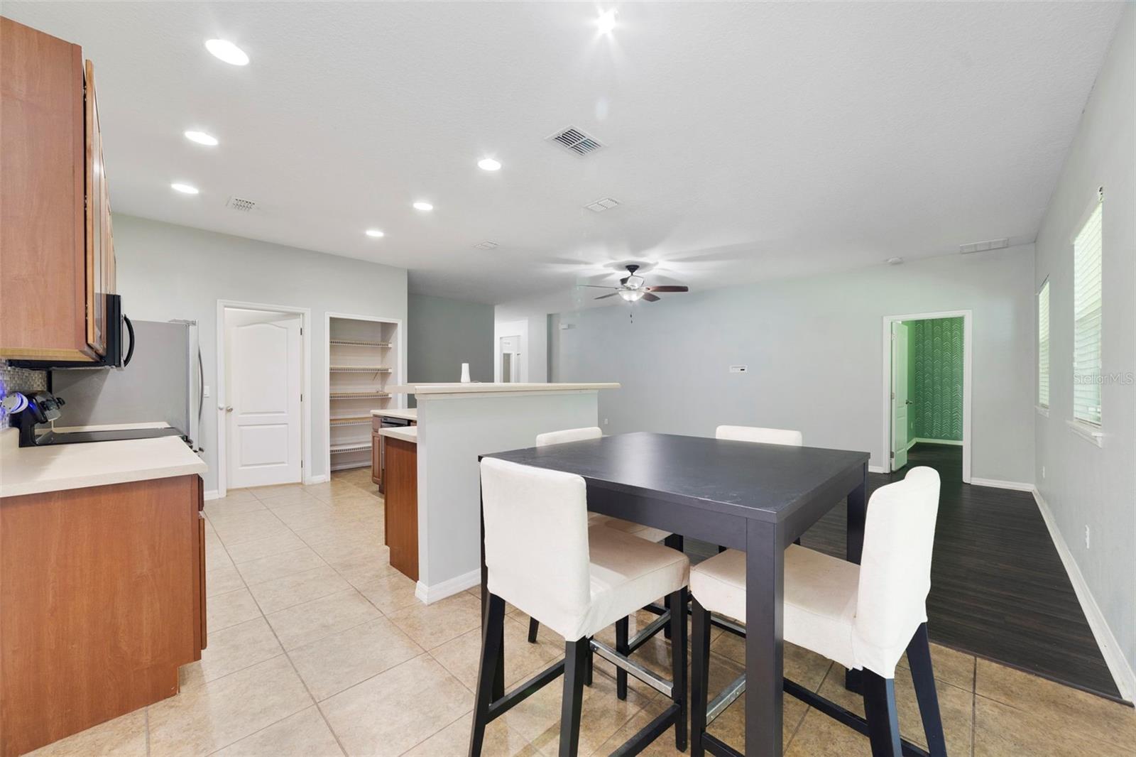 LAKE PLEASANT COVE A B C D E - Residential