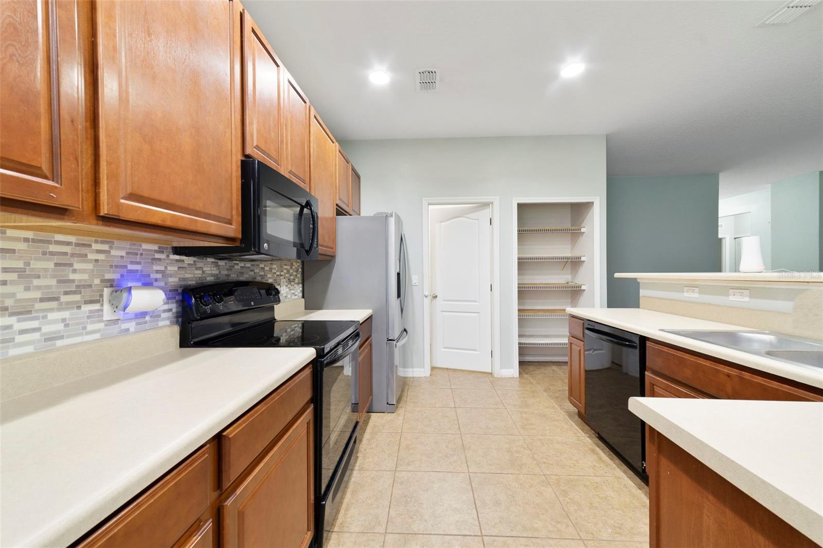 LAKE PLEASANT COVE A B C D E - Residential