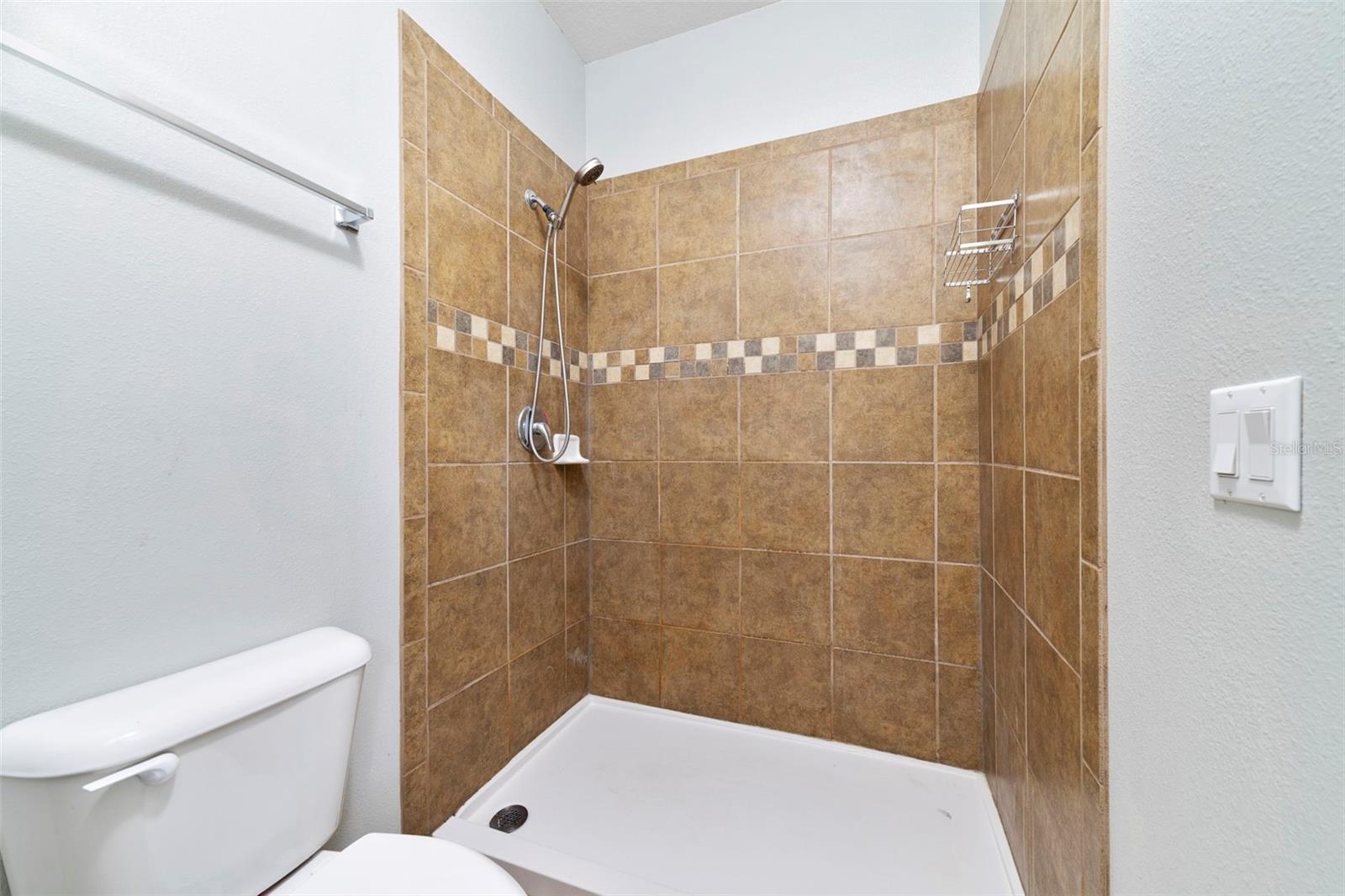 LAKE PLEASANT COVE A B C D E - Residential