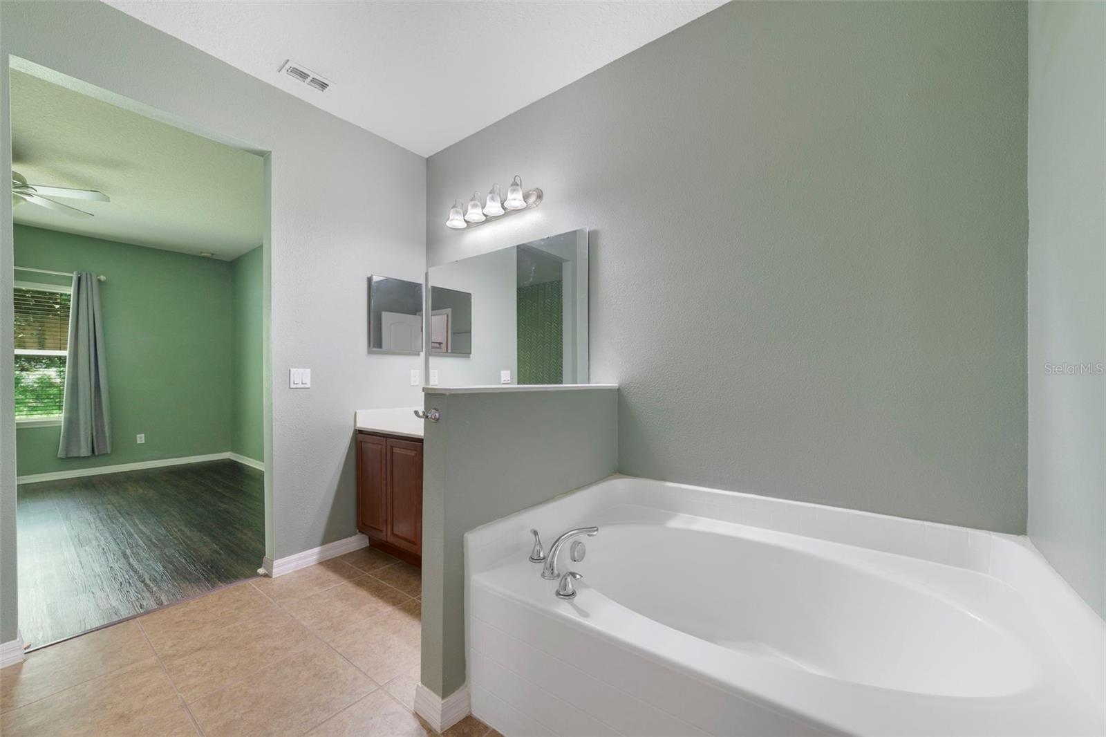 LAKE PLEASANT COVE A B C D E - Residential