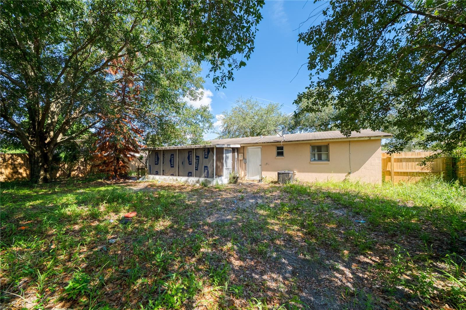 DELTONA LAKES UNIT 32 - Residential