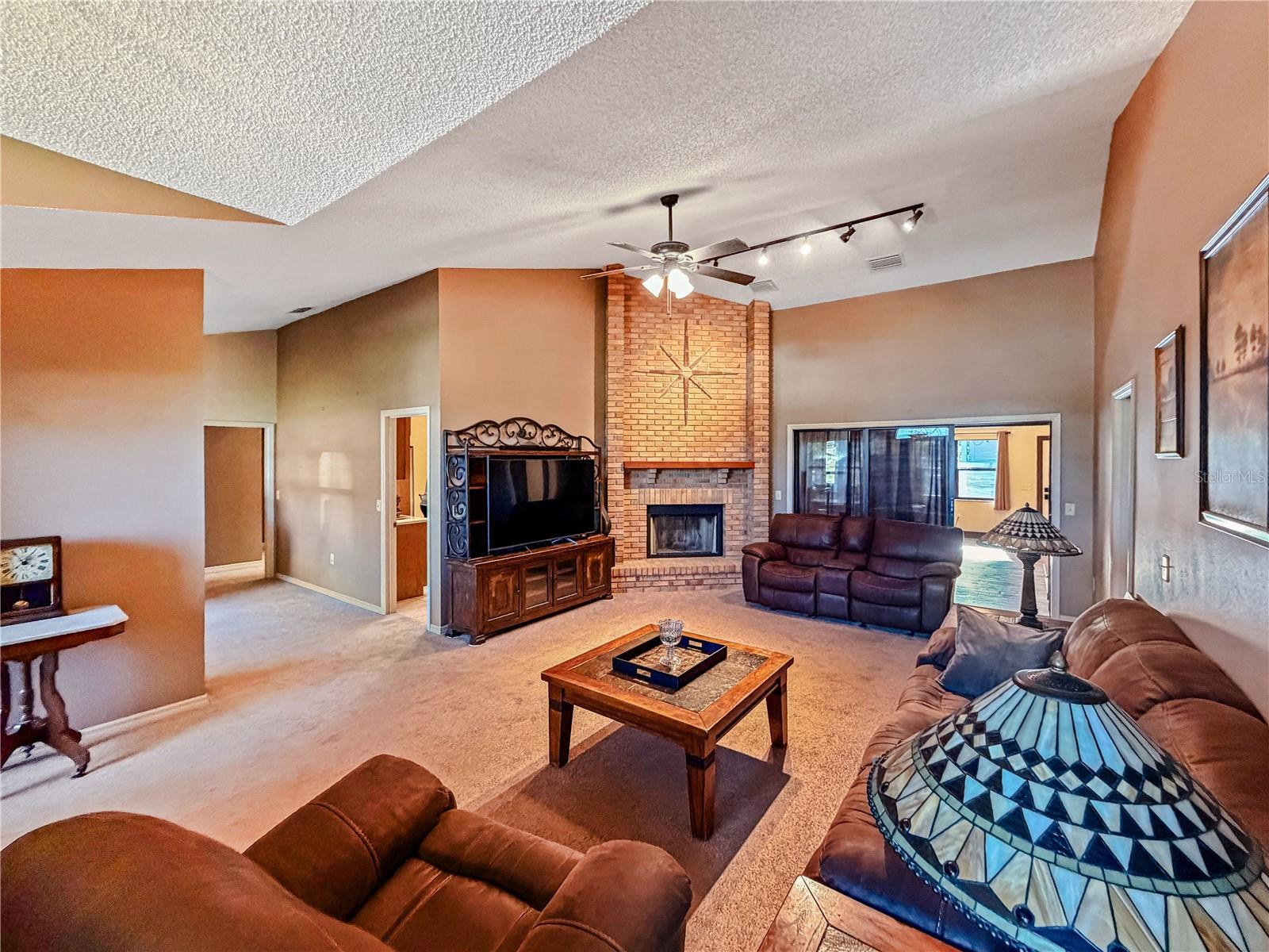 GLENMOOR - Residential