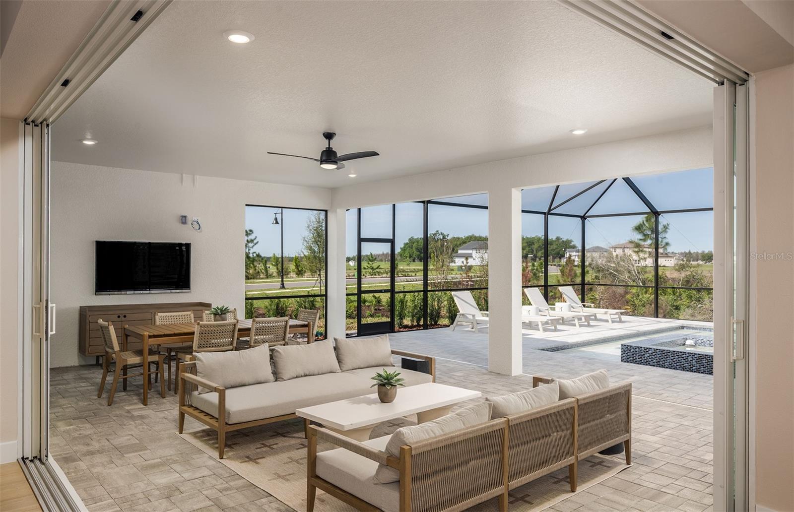 TWO RIVERS - Residential