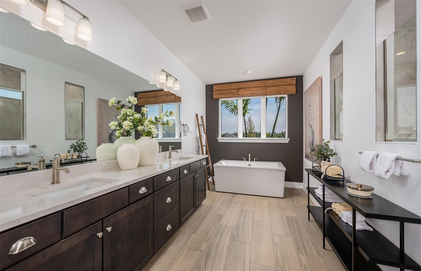 TWO RIVERS - Residential