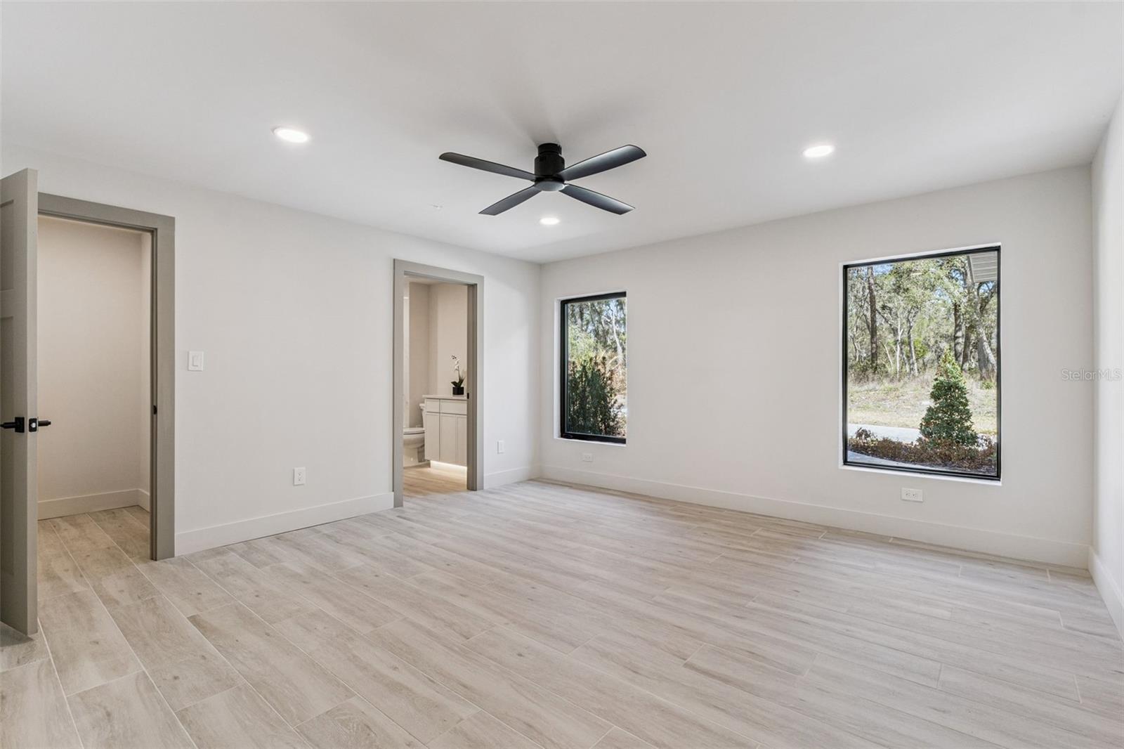 TALIS CROSSING - Residential