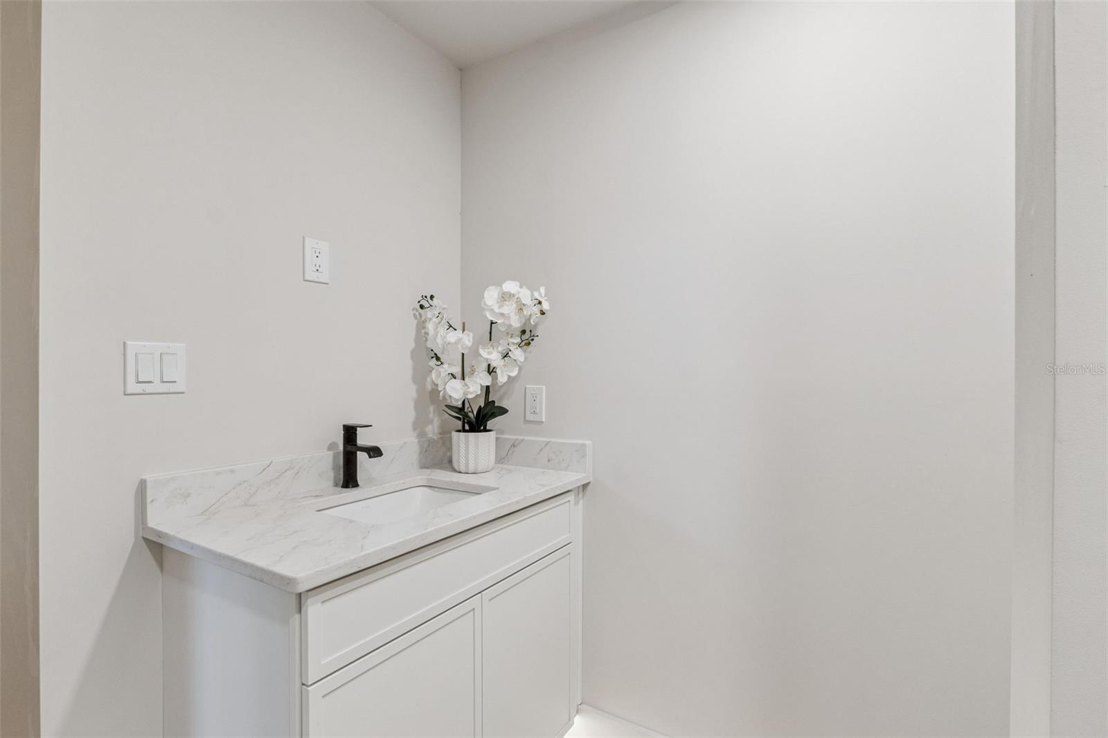 TALIS CROSSING - Residential