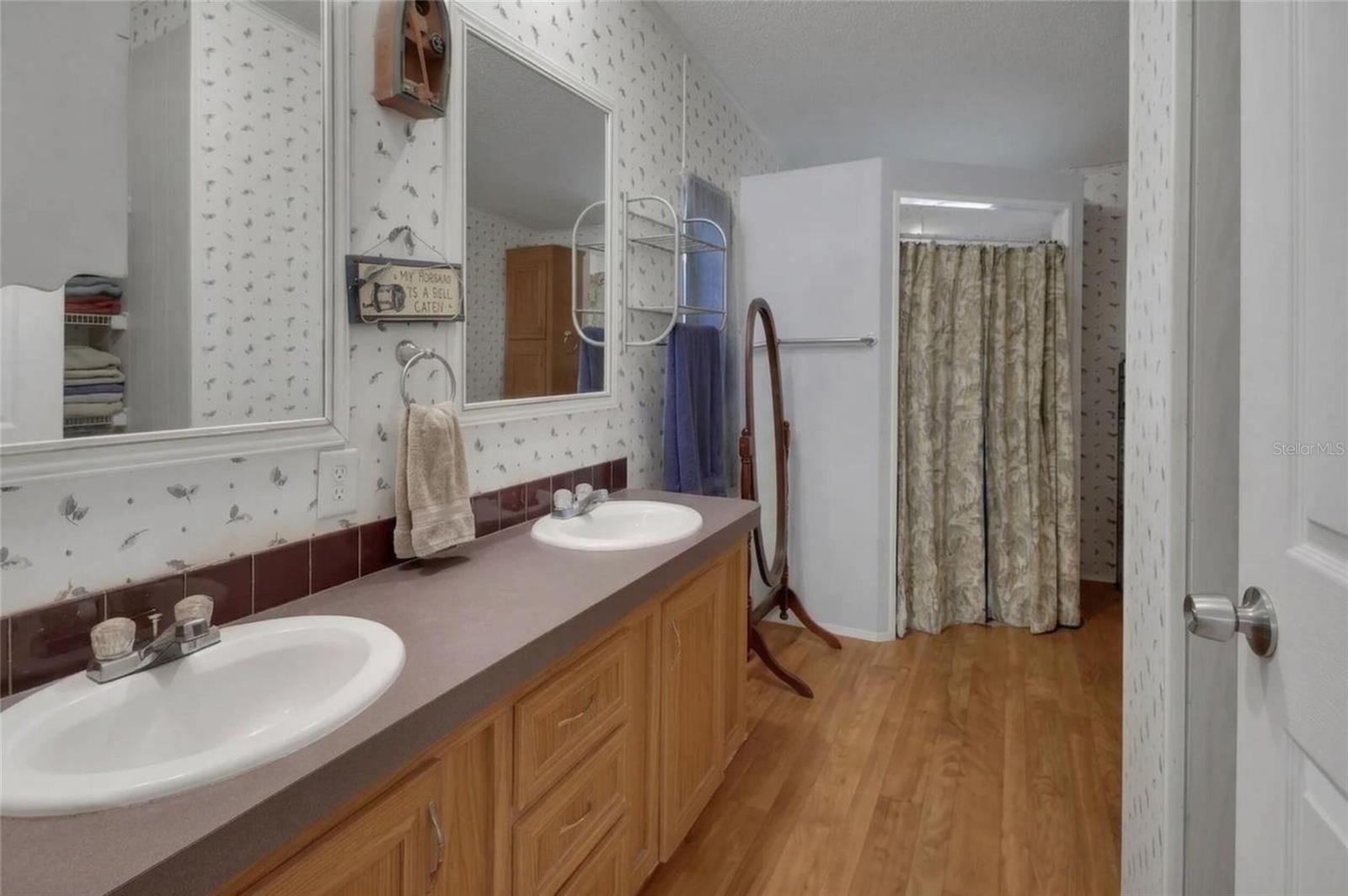 FOREST LAKES & HILLS SUB - Residential