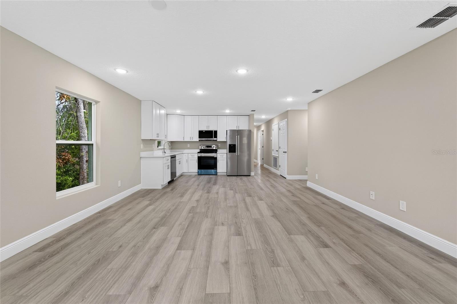 WEST HIGHLANDS - Residential