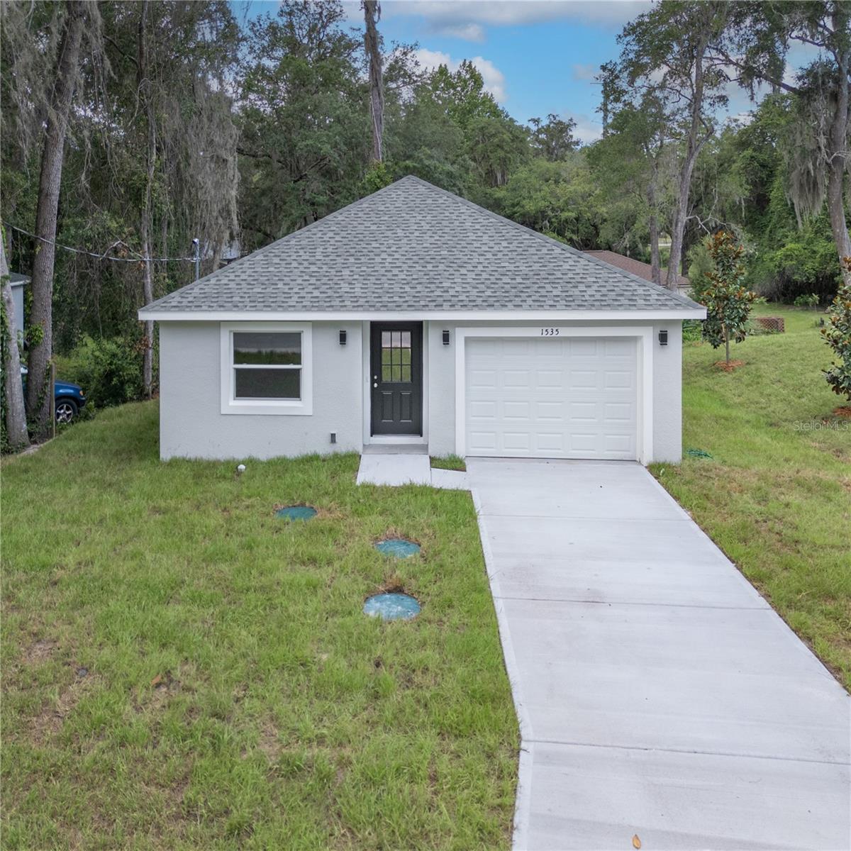 WEST HIGHLANDS - Residential