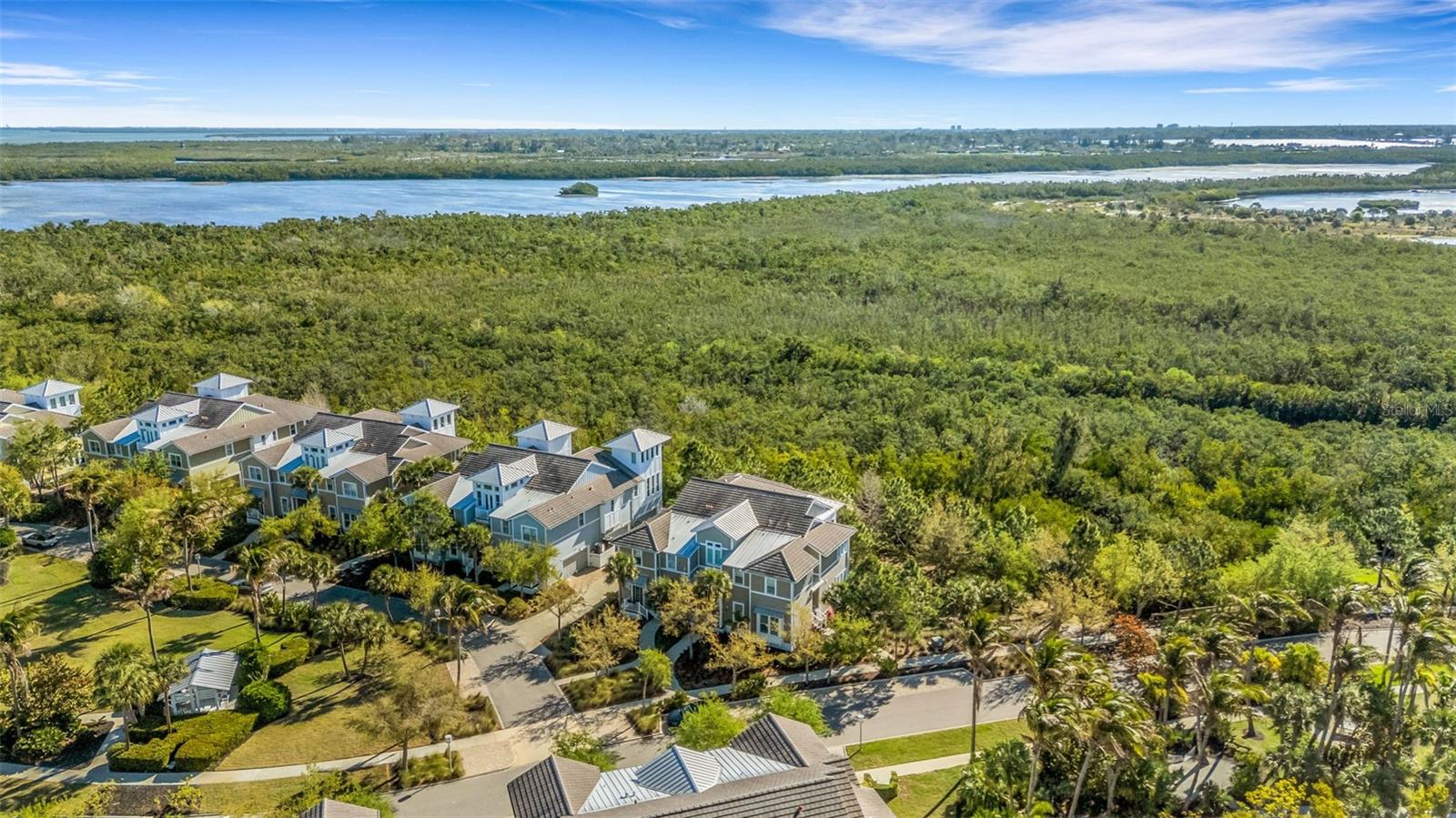 MANGROVE WALK ON HARBOUR ISLE PH 30 - Residential