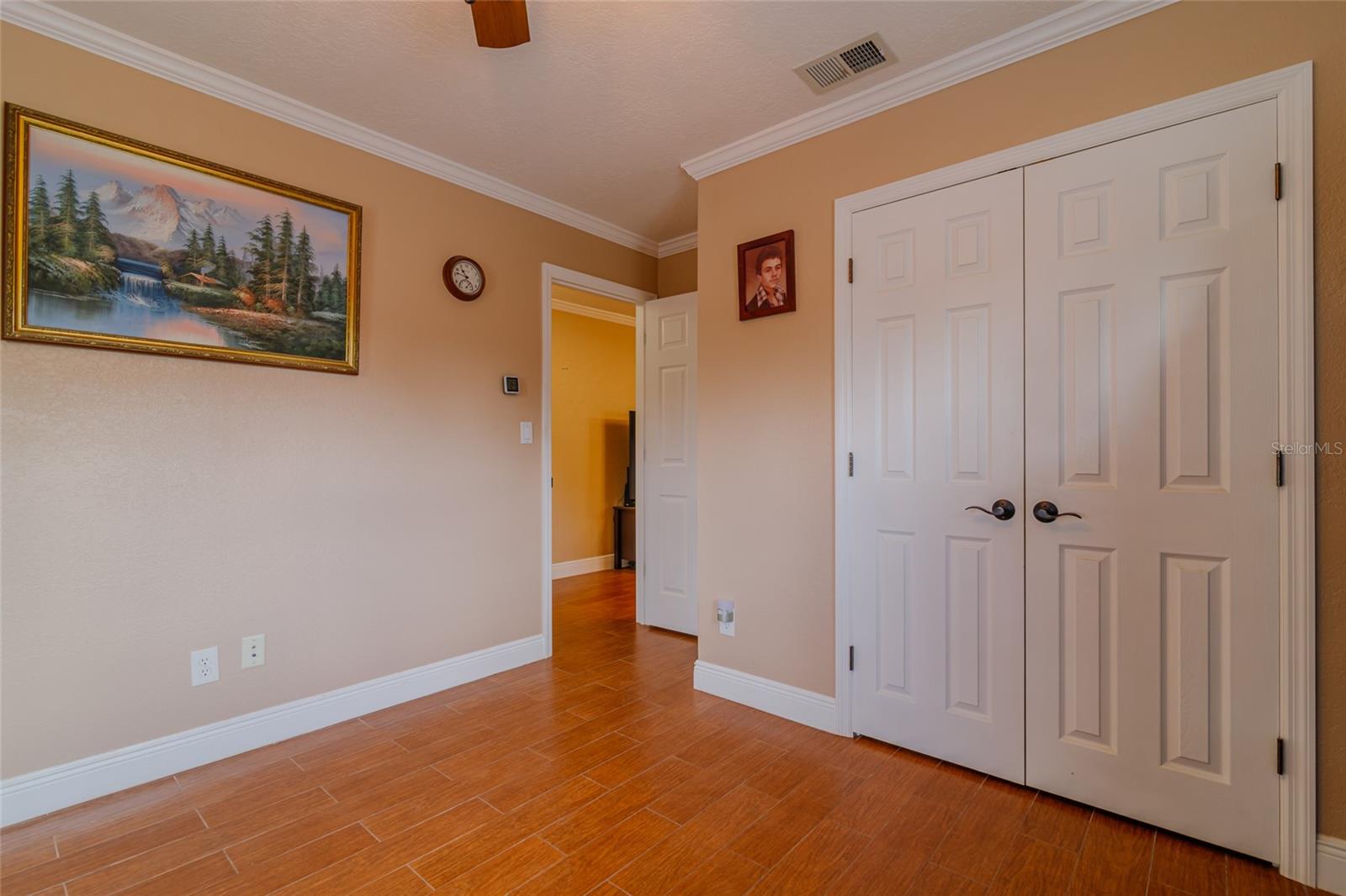 MEADOWBROOK RANCHES - Residential