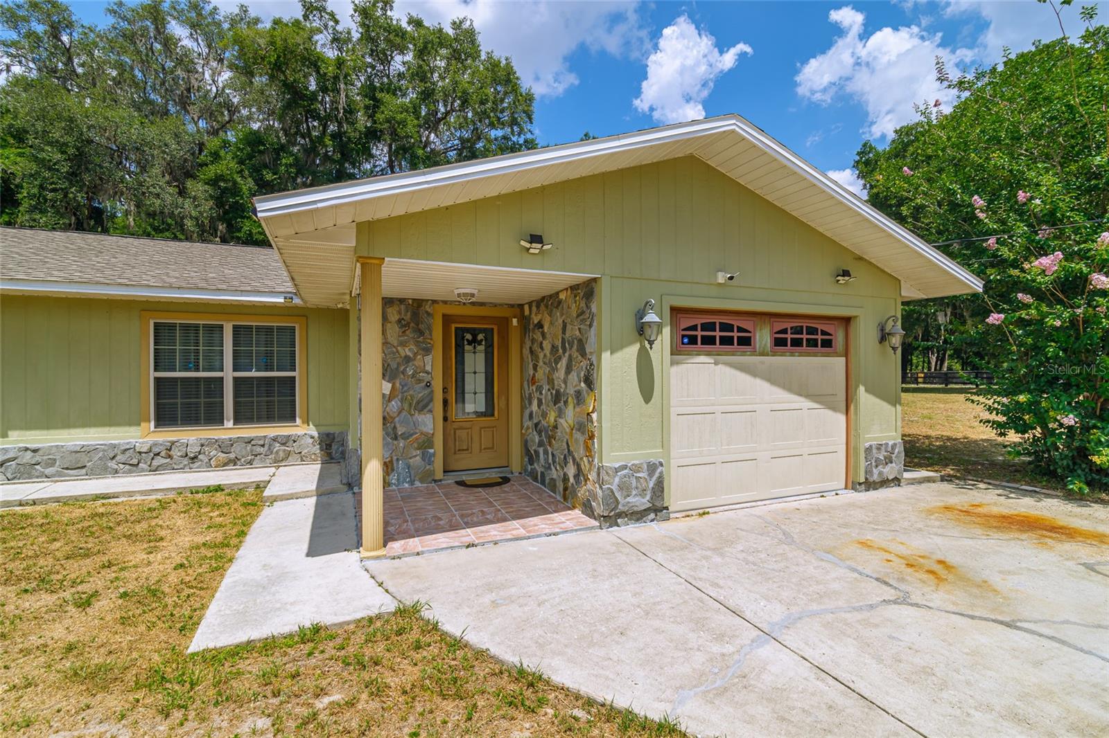 MEADOWBROOK RANCHES - Residential
