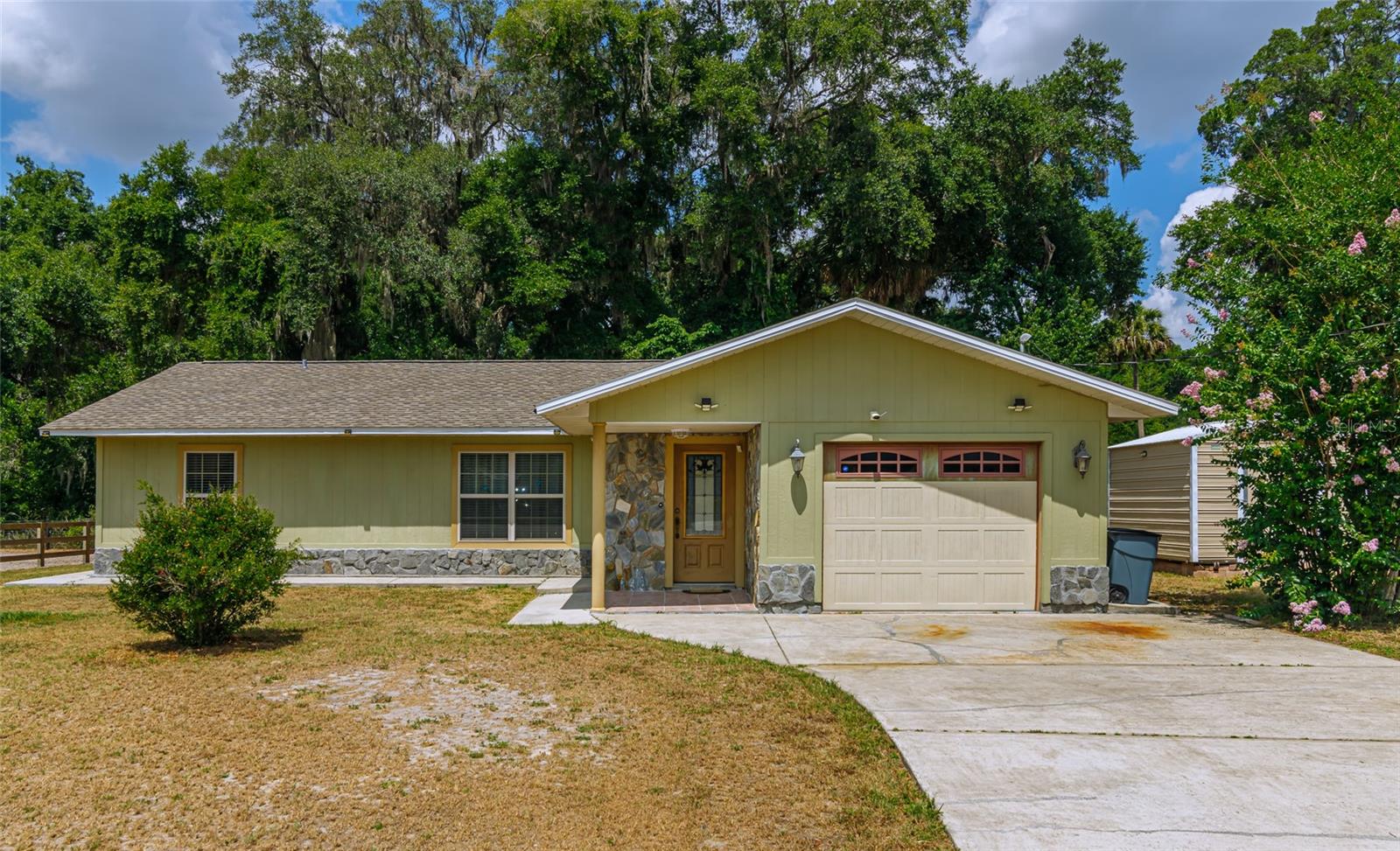 MEADOWBROOK RANCHES - Residential
