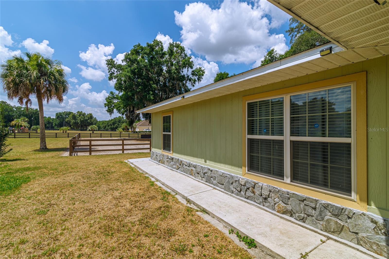 MEADOWBROOK RANCHES - Residential