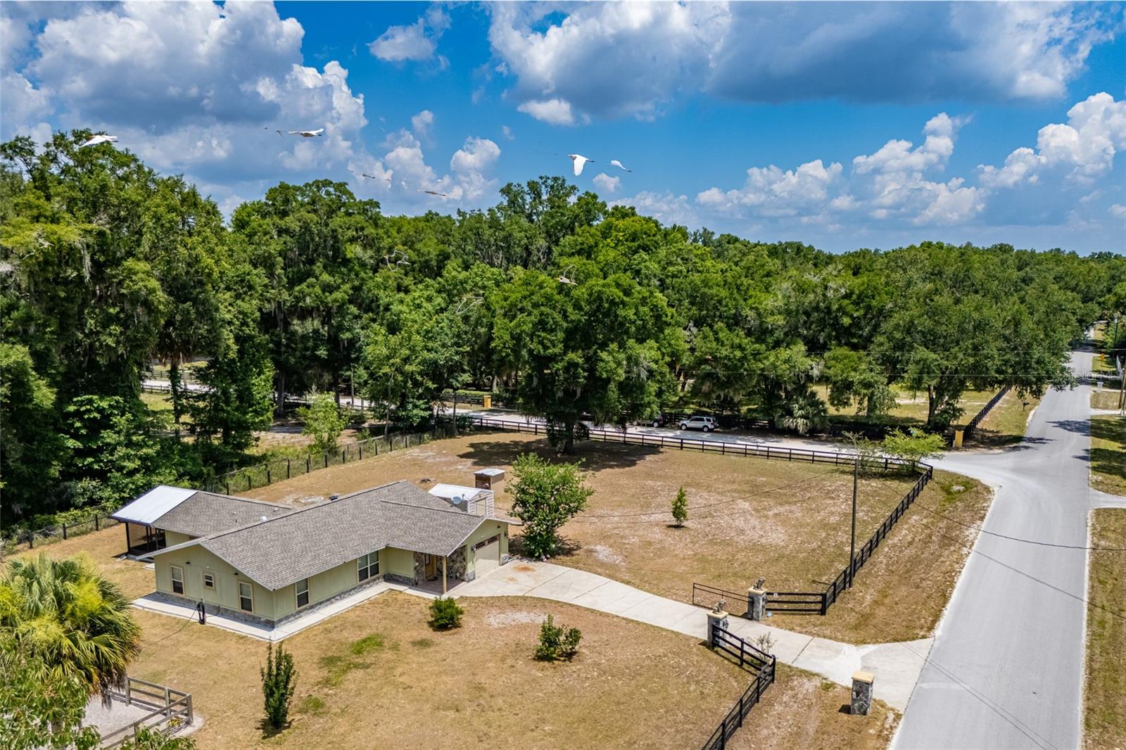 MEADOWBROOK RANCHES - Residential