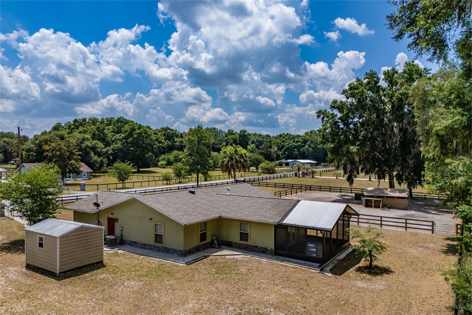 MEADOWBROOK RANCHES - Residential
