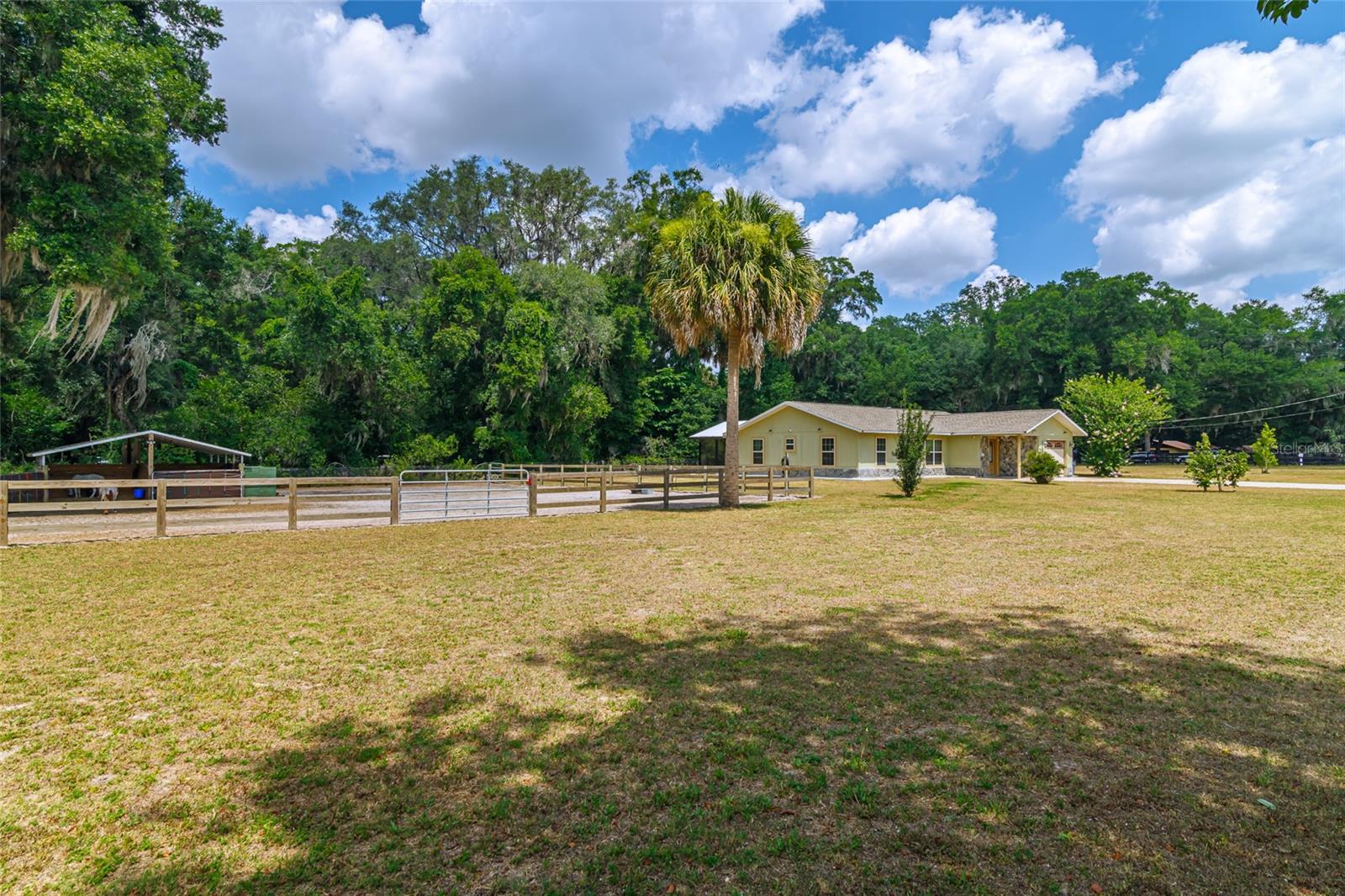 MEADOWBROOK RANCHES - Residential
