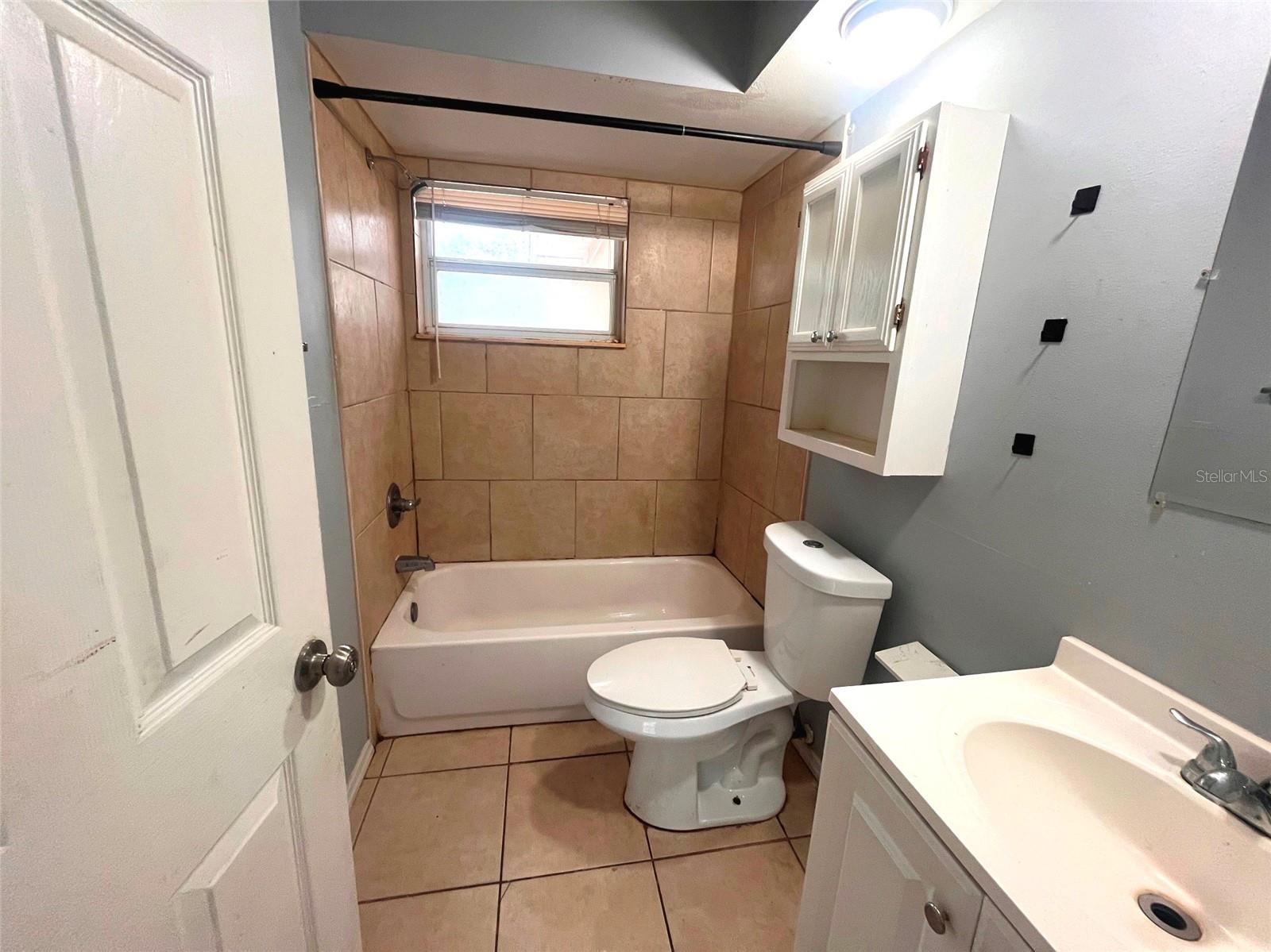 LAKELAND GROVES SUB - Residential