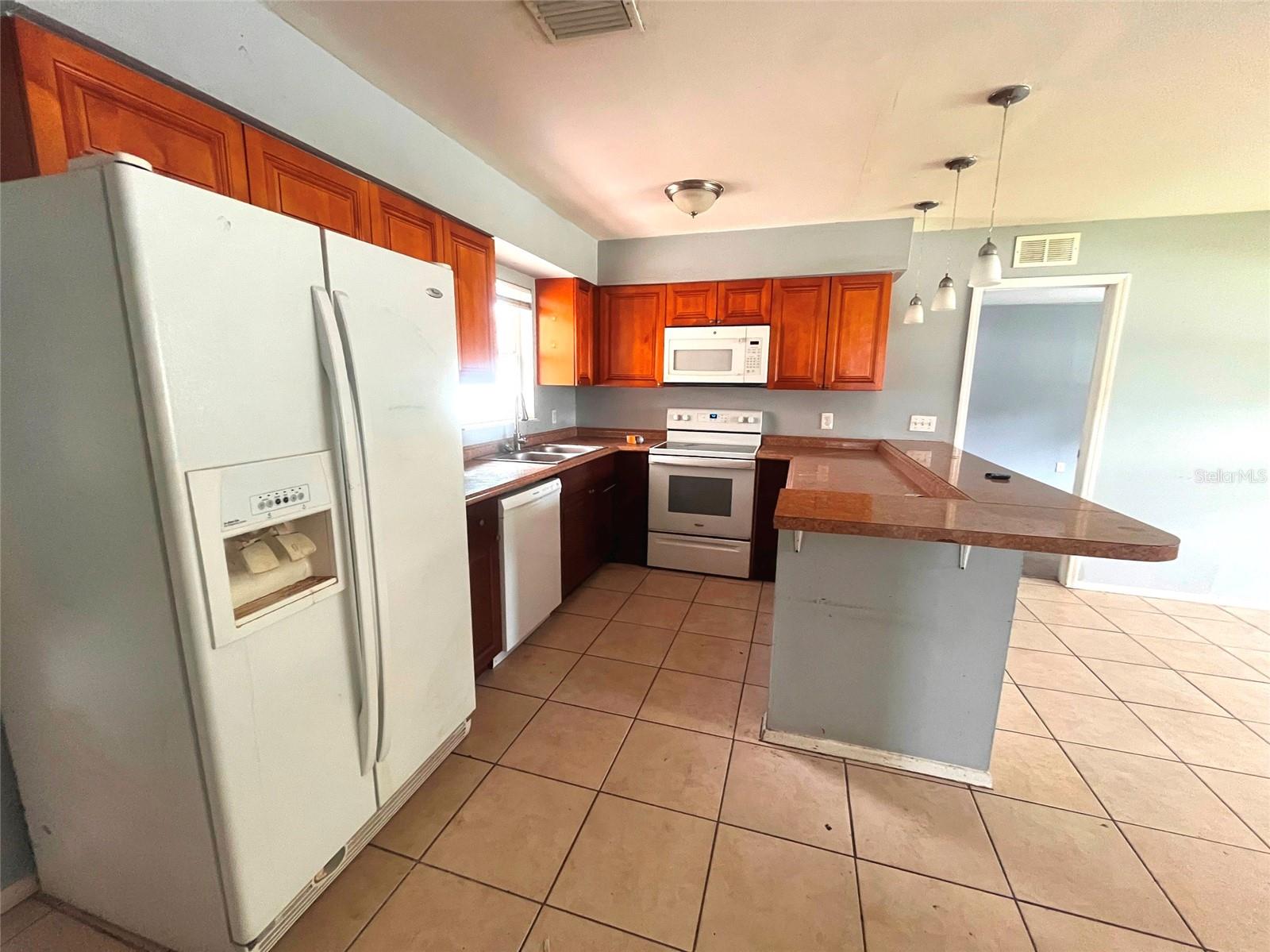 LAKELAND GROVES SUB - Residential