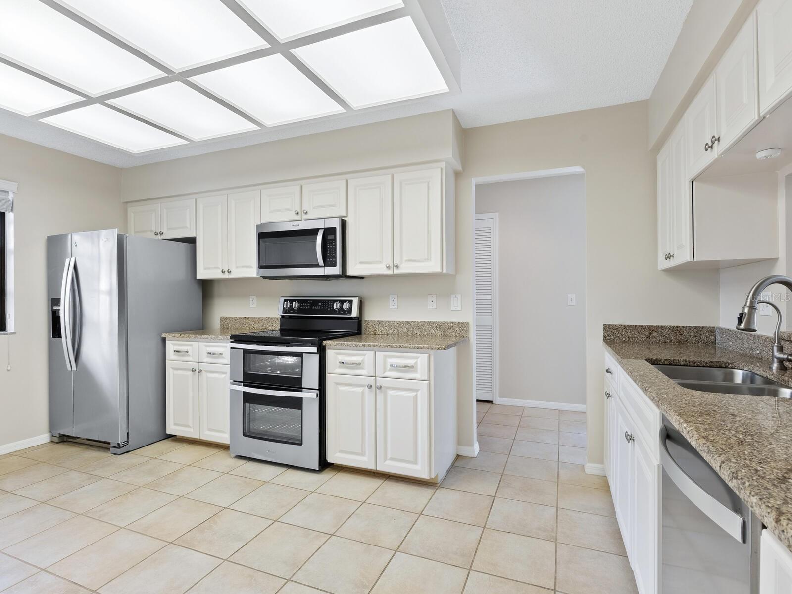 LAKES OF SARASOTA II - Residential