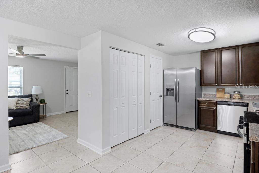SPRING LAKE - Residential