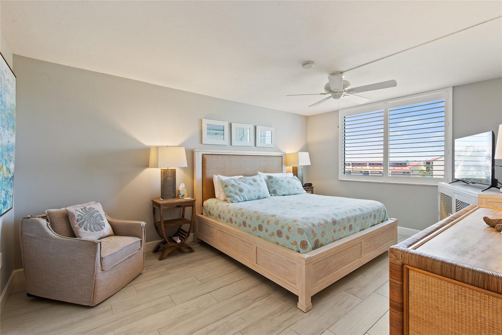 EXCELSIOR BEACH TO BAY - Residential Income