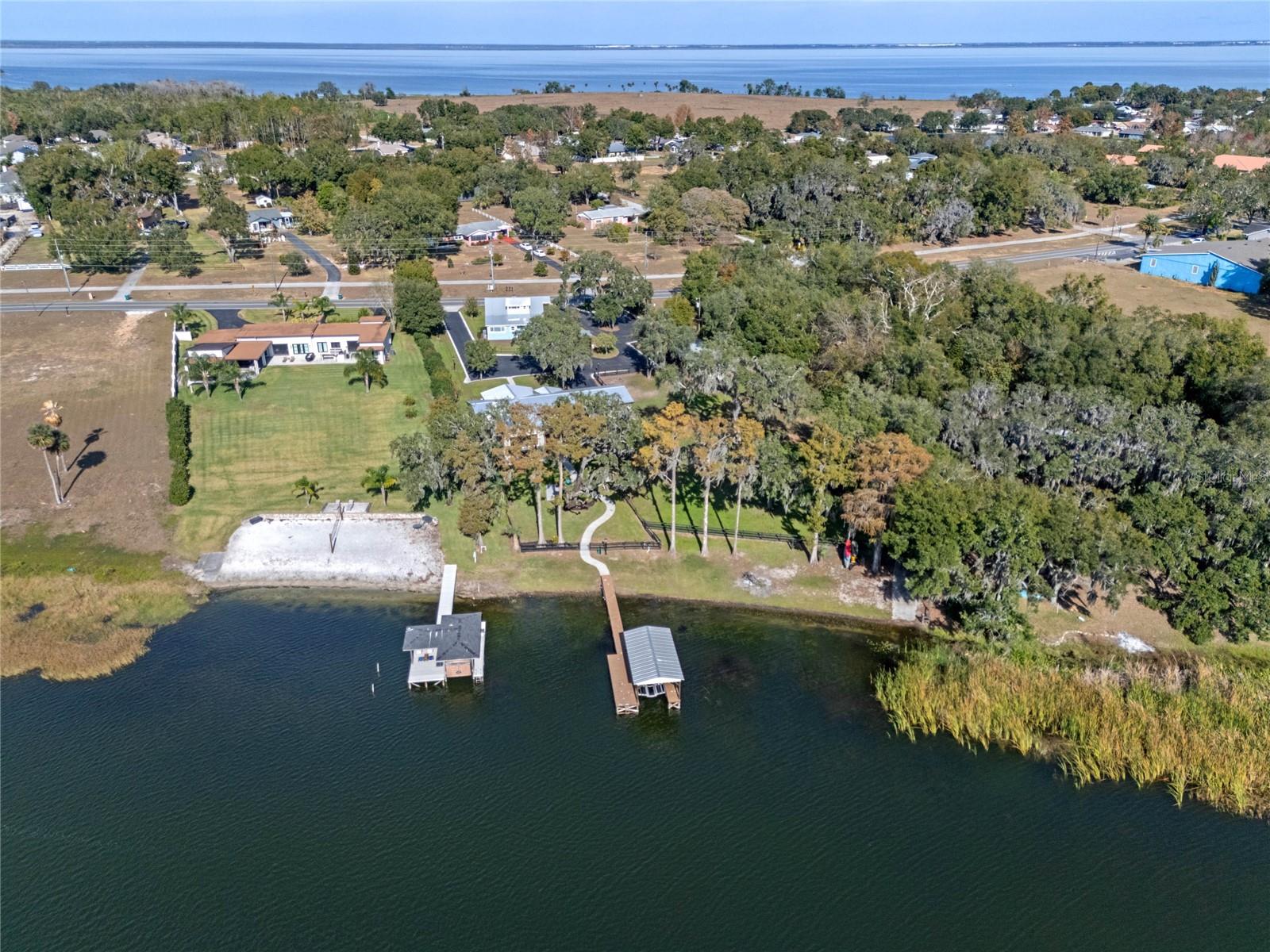 MARTELLE SHORES - Residential