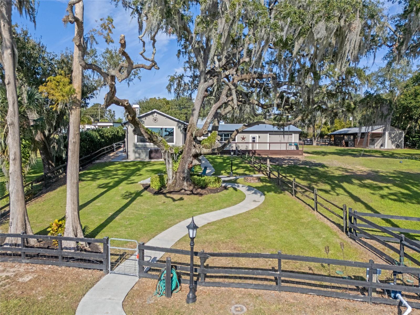 MARTELLE SHORES - Residential