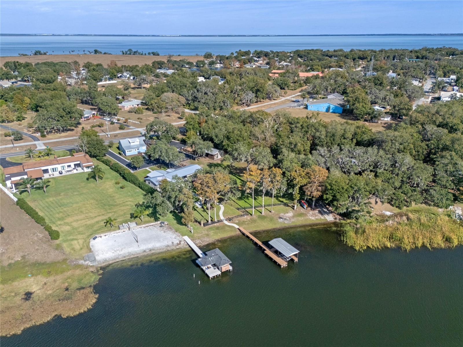MARTELLE SHORES - Residential