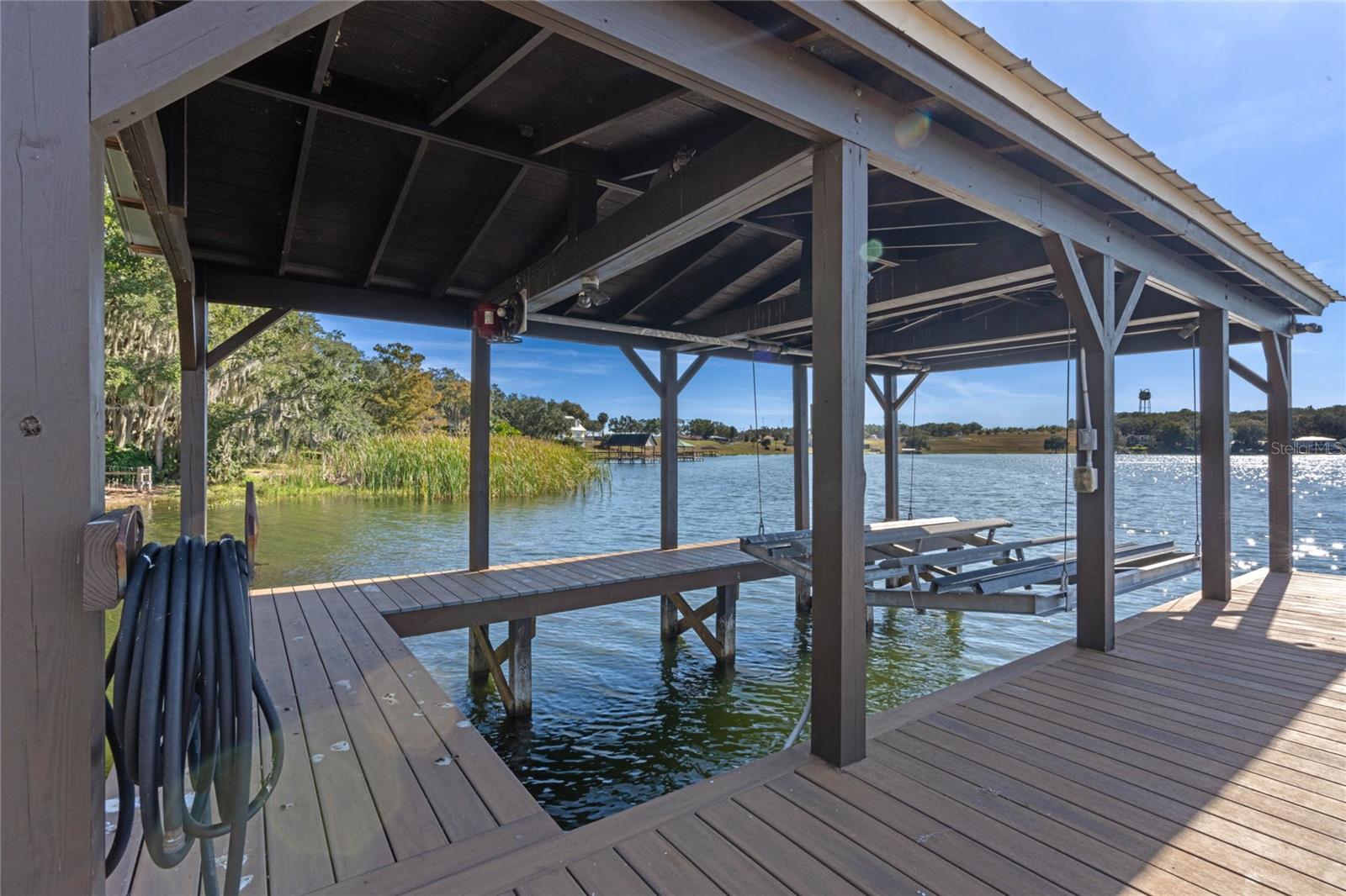 MARTELLE SHORES - Residential
