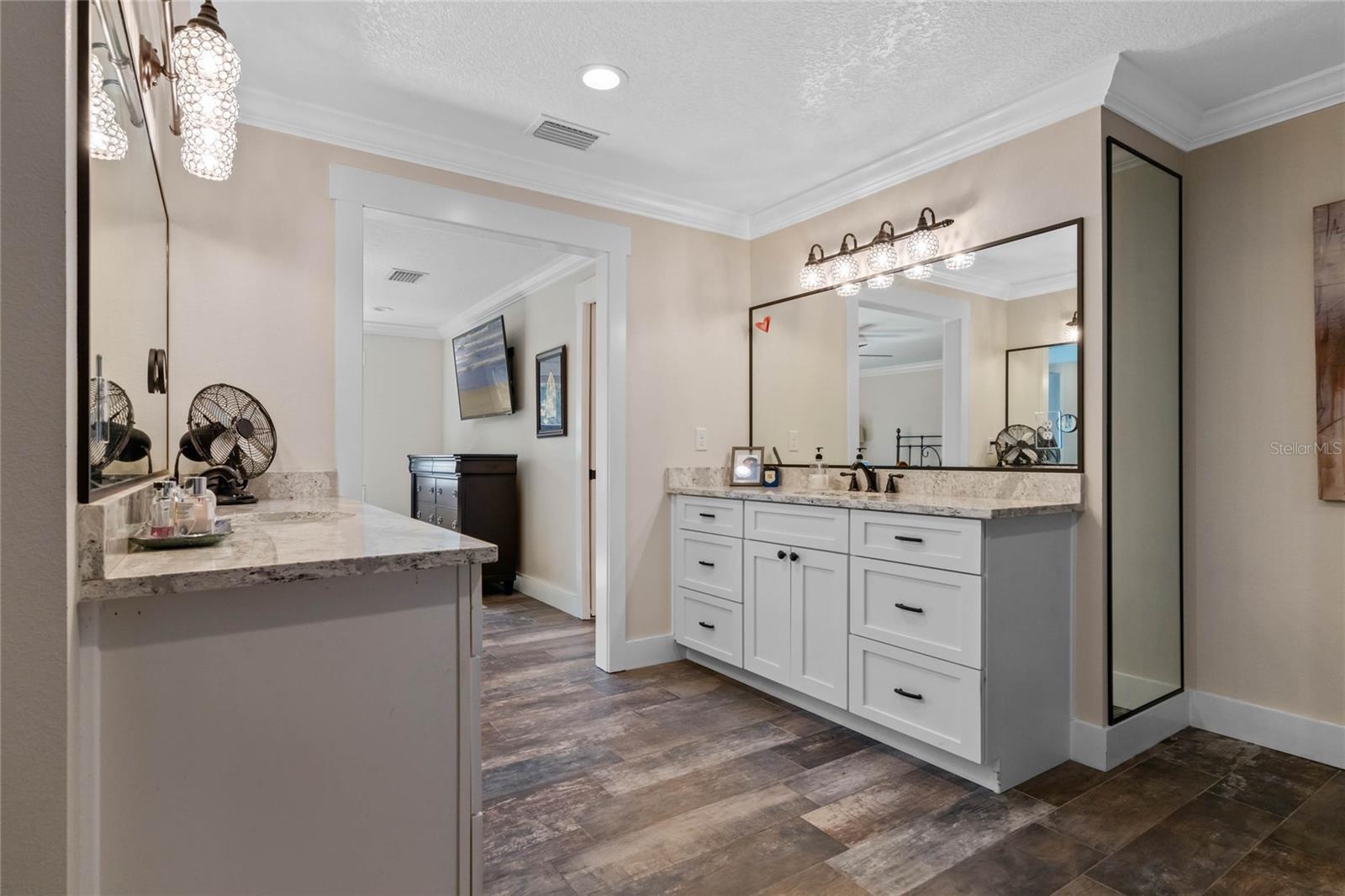 MARTELLE SHORES - Residential