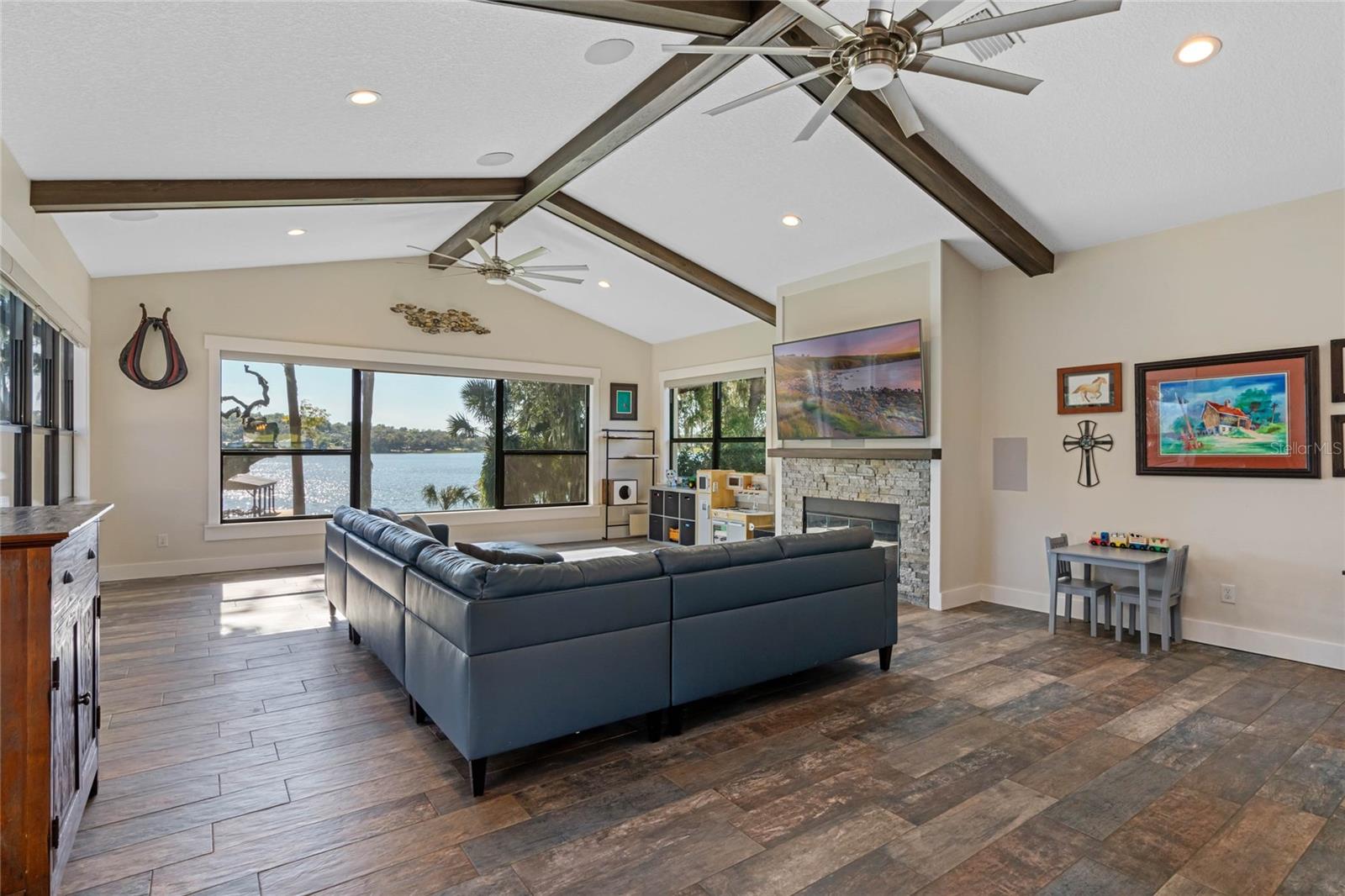 MARTELLE SHORES - Residential
