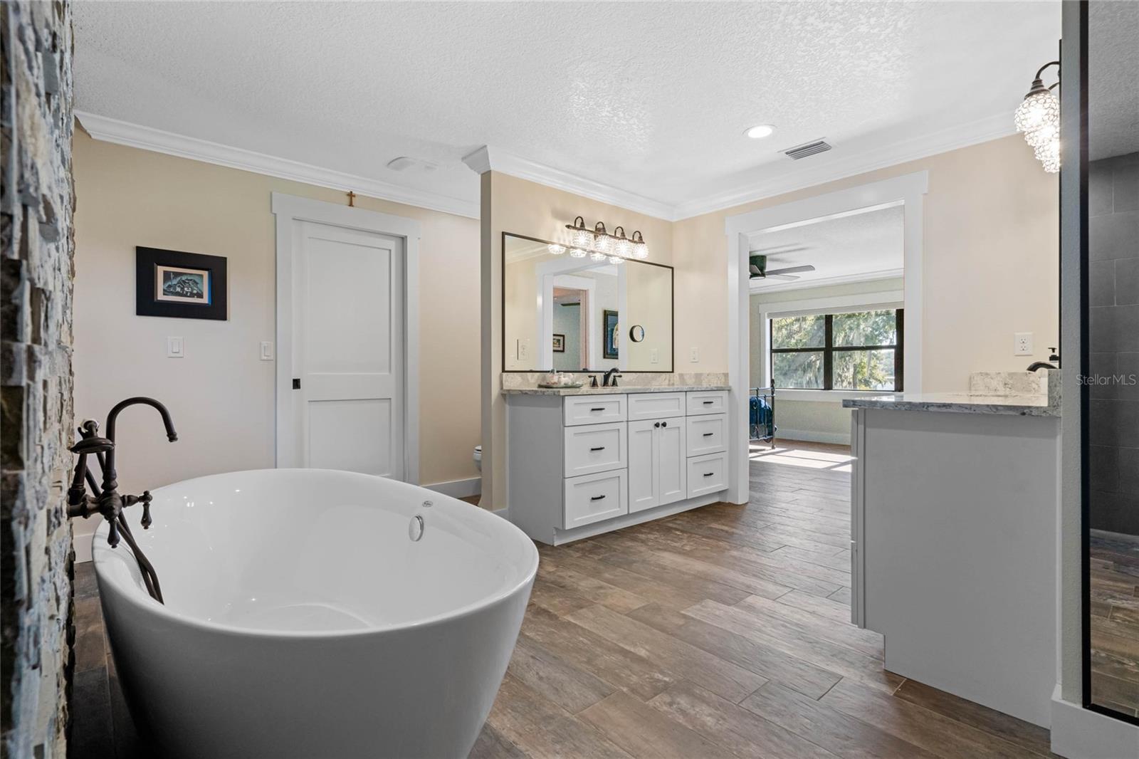 MARTELLE SHORES - Residential