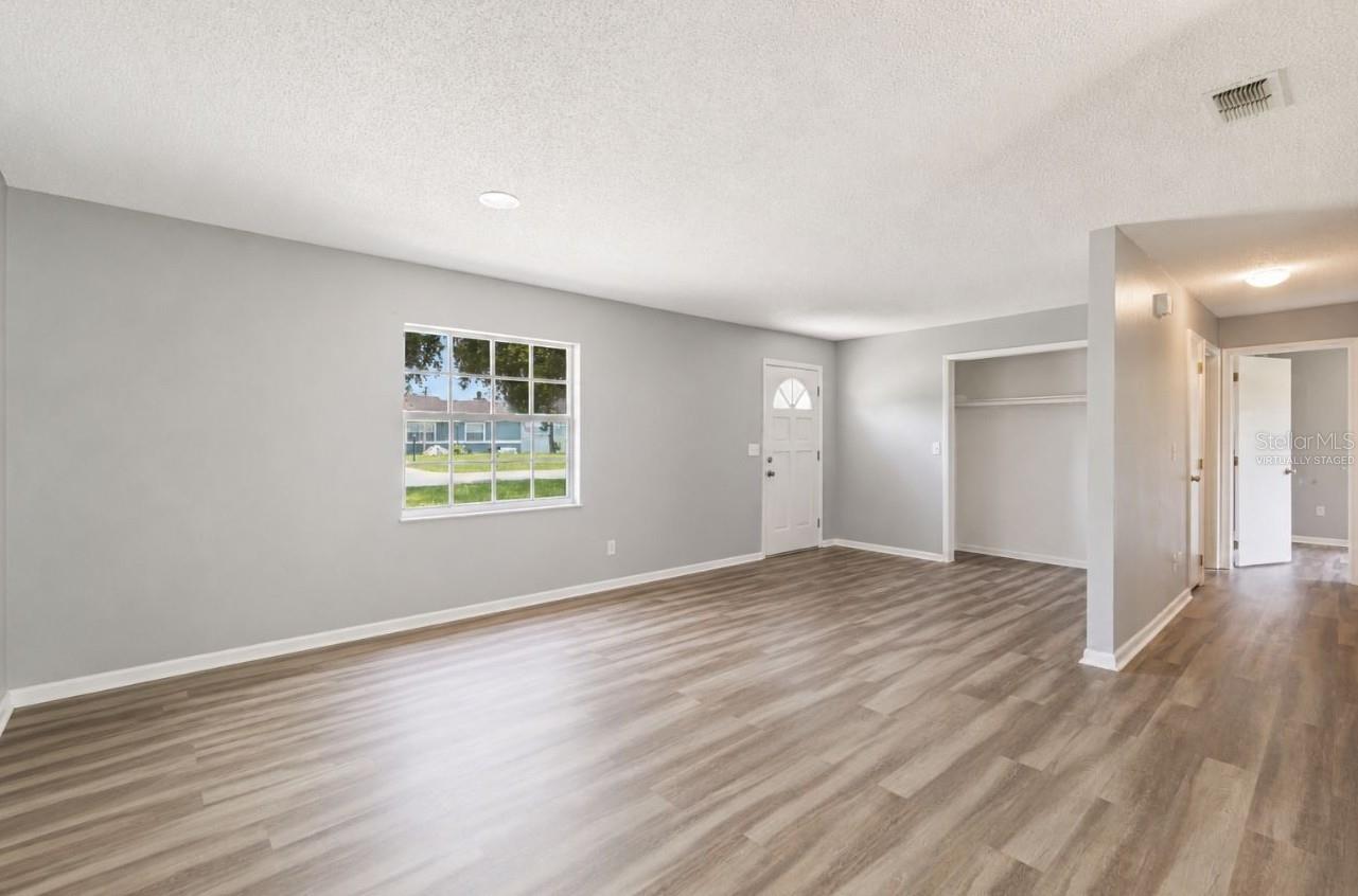 DELTONA LAKES UNIT 17 - Residential