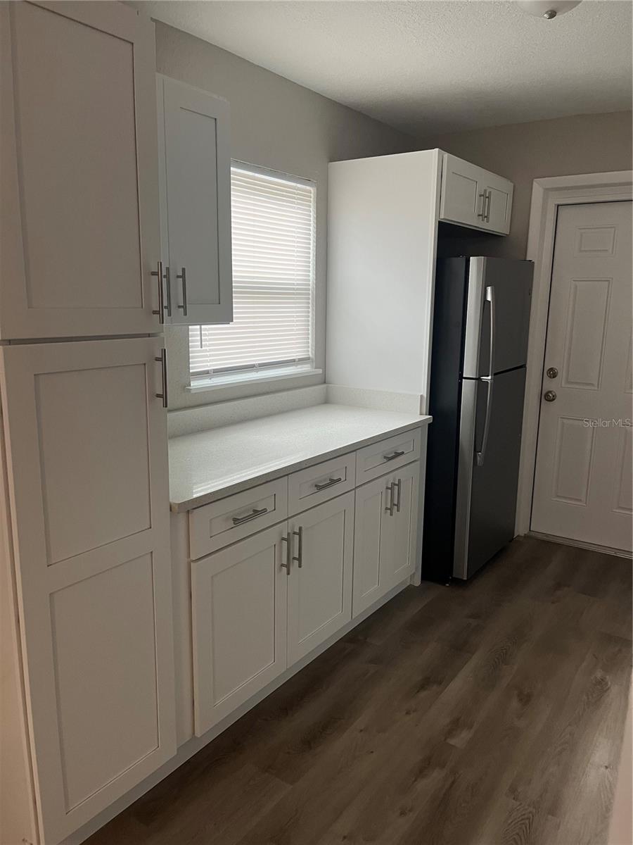 MOUNT DORA DONNELLYS - Residential Lease