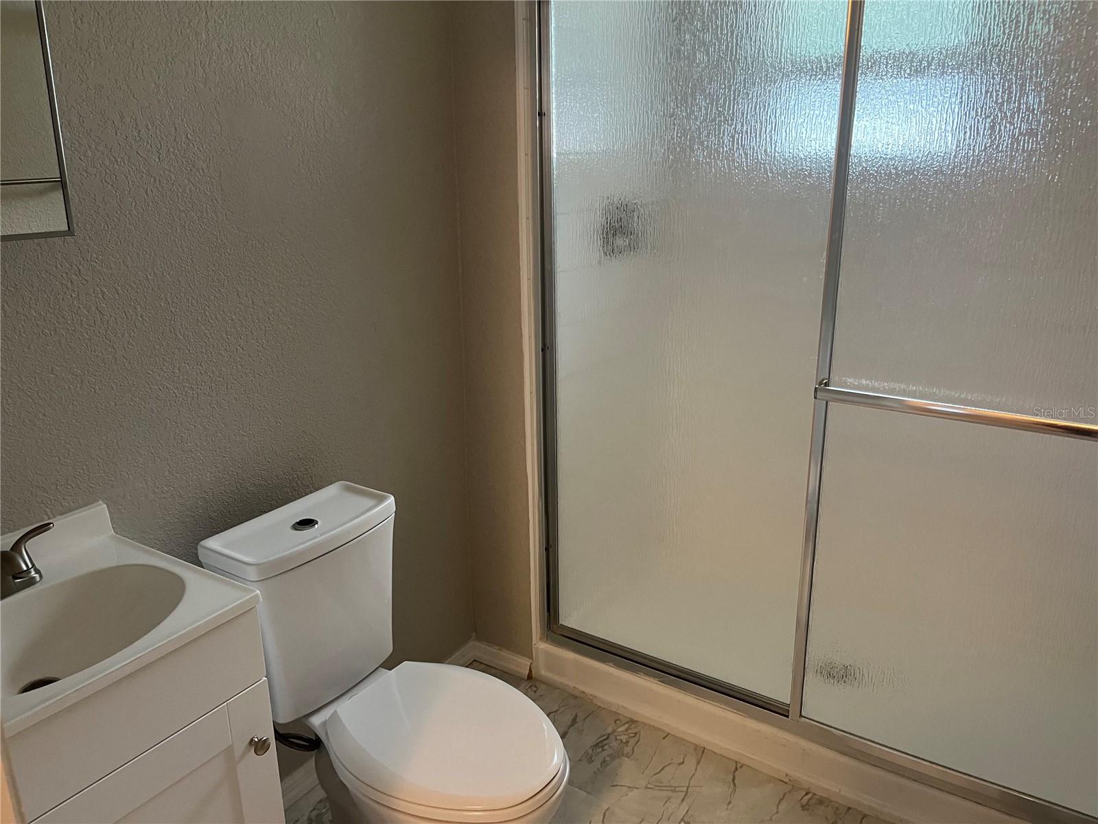 MOUNT DORA DONNELLYS - Residential Lease