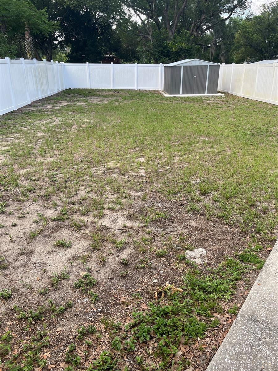 MOUNT DORA DONNELLYS - Residential Lease