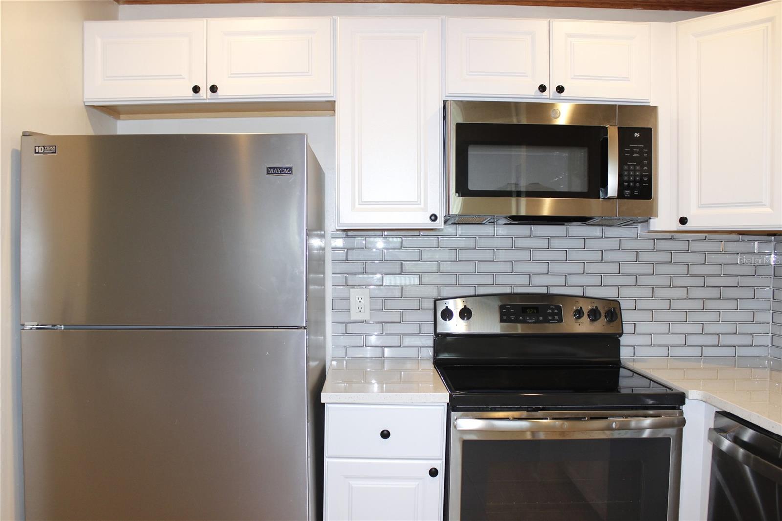 CAMBRIDGE I CONDOMINIUM UNIT NUMBER 194 TYPE A 3.7 - Residential
