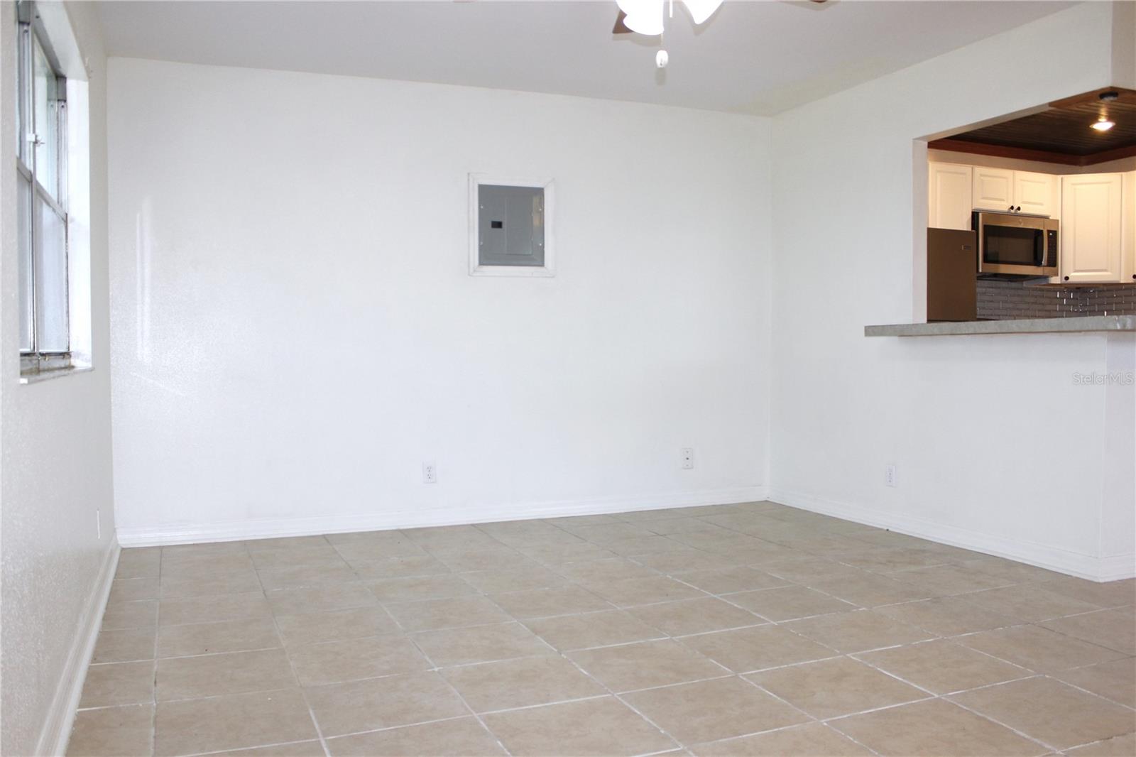 CAMBRIDGE I CONDOMINIUM UNIT NUMBER 194 TYPE A 3.7 - Residential