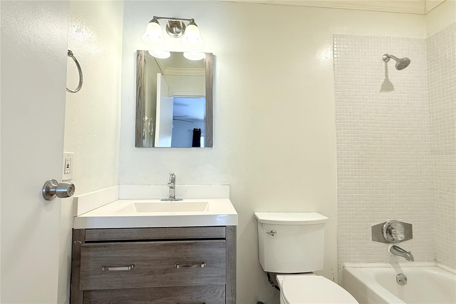 CAMBRIDGE I CONDOMINIUM UNIT NUMBER 194 TYPE A 3.7 - Residential