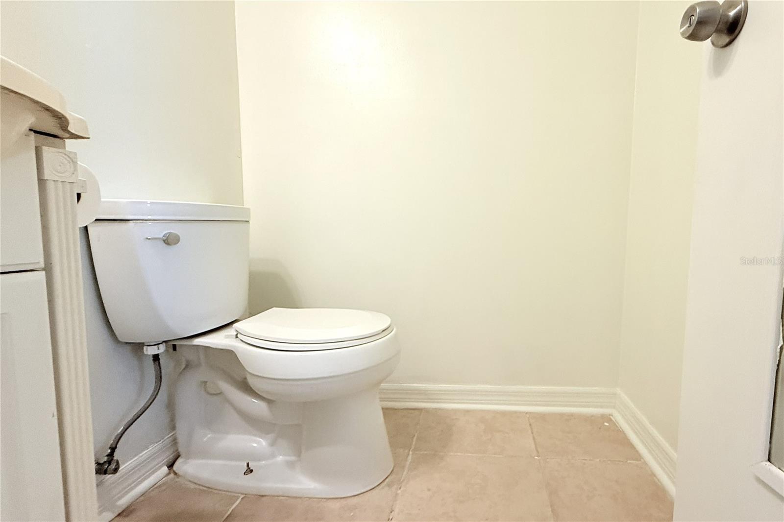 CAMBRIDGE I CONDOMINIUM UNIT NUMBER 194 TYPE A 3.7 - Residential