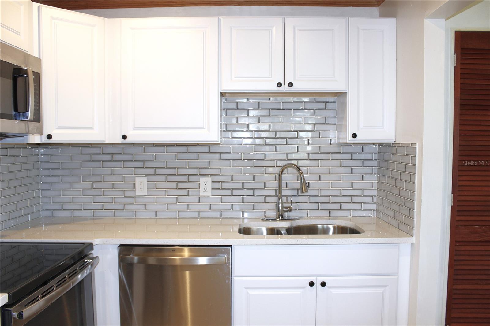 CAMBRIDGE I CONDOMINIUM UNIT NUMBER 194 TYPE A 3.7 - Residential