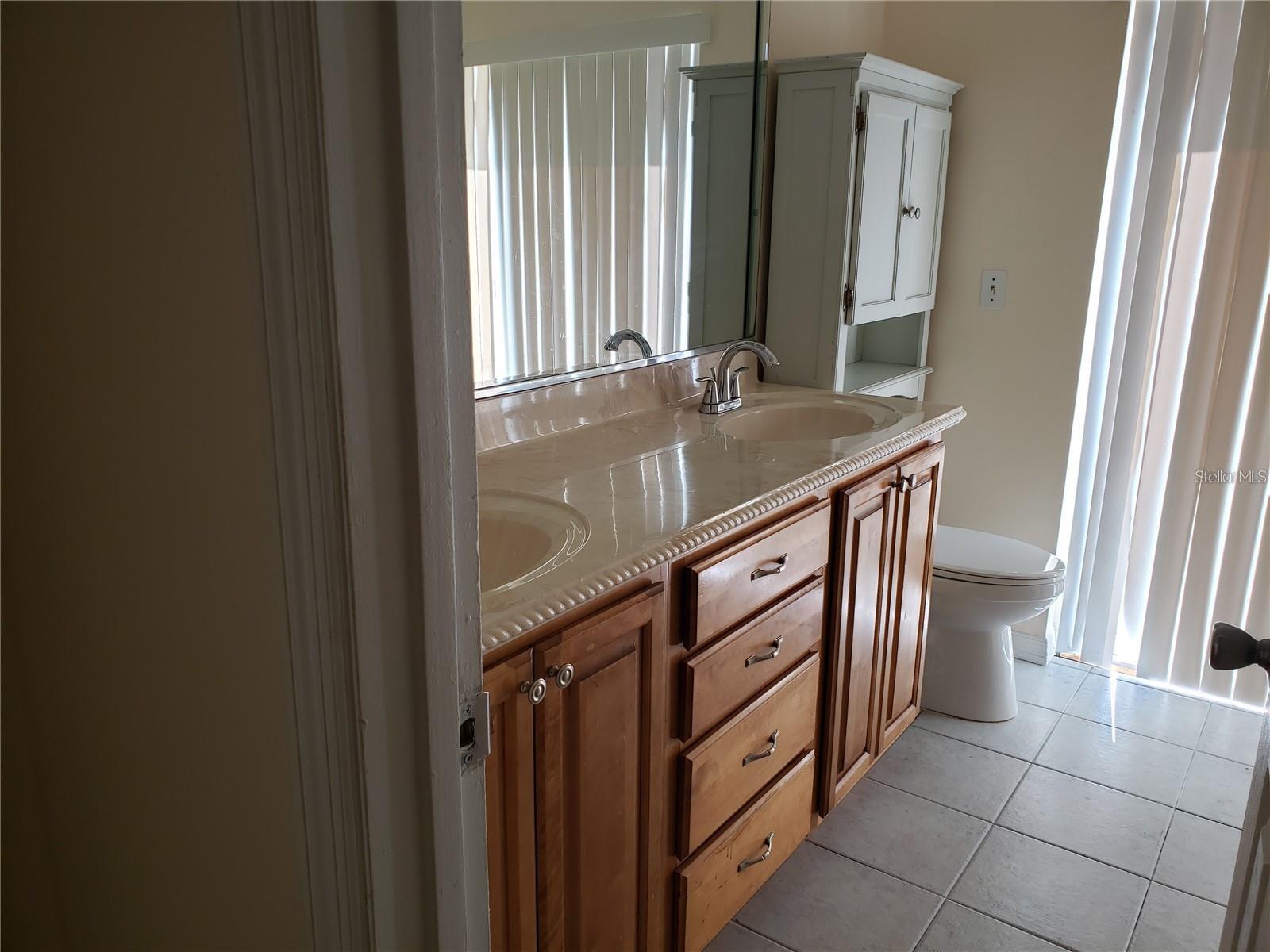 HUNTERS TRACE - Residential